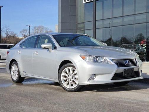2013 Lexus ES 300h Base