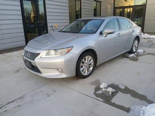 2013 Lexus ES 300h Base