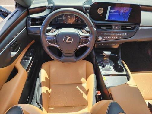 2023 Lexus ES 250 Base