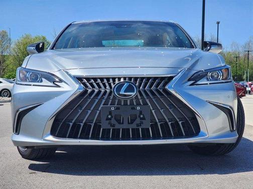 2023 Lexus ES 250 Base