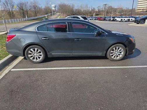 2016 Buick LaCrosse Base