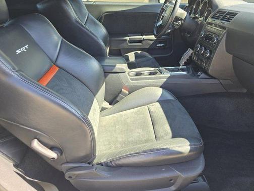 2008 Dodge Challenger SRT8