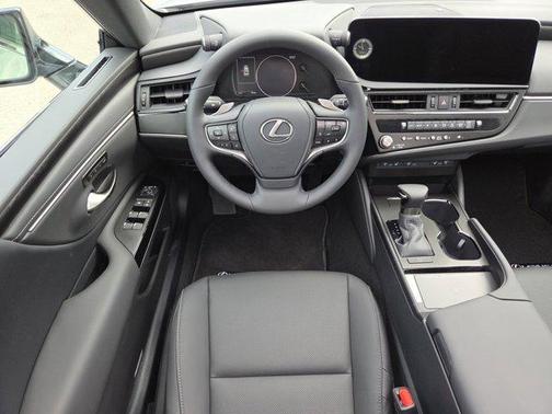 2025 Lexus ES 350 Base