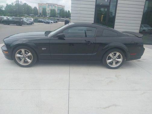 2006 Ford Mustang GT Premium