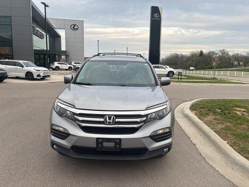 Lunar Silver Metallic 2016 Honda Pilot EX-L