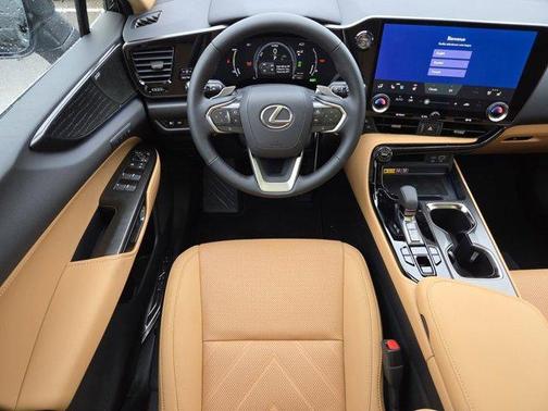 2026 Lexus NX 450h+ Luxury