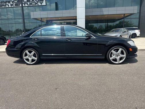 Black 2013 Mercedes-Benz S-Class 4MATIC
