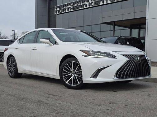 2024 Lexus ES 300h Luxury
