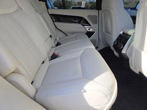 2023 Land Rover Range Rover P400 SE