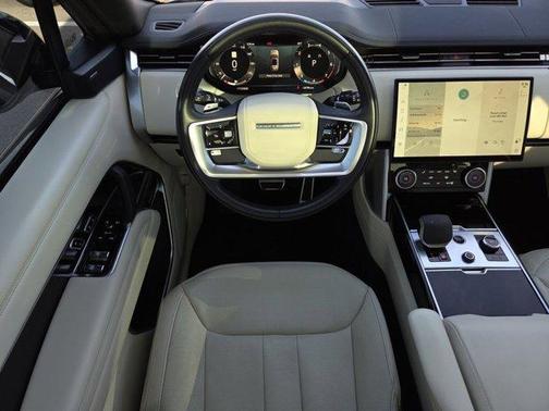 2023 Land Rover Range Rover P400 SE