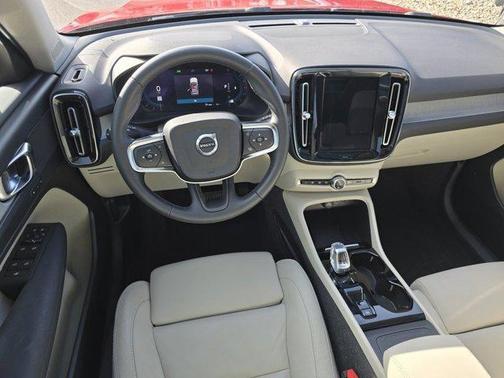 Fusion Red Metallic 2023 Volvo XC40 B5 Plus Bright Theme