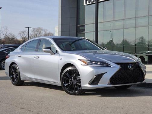 2025 Lexus ES 300h F SPORT Design