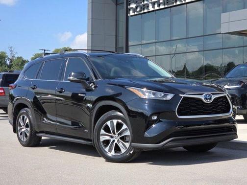 2020 Toyota Highlander Hybrid XLE