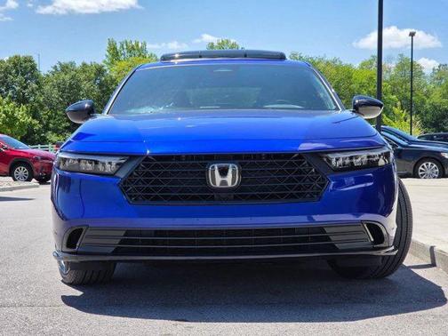 Still Night Pearl 2024 Honda Accord Hybrid Sport-L
