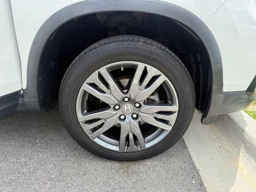 Platinum White Pearl 2020 Honda Passport AWD EX-L