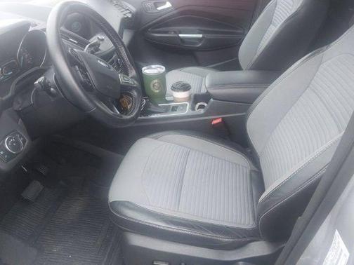 Ingot Silver 2019 Ford Escape SE