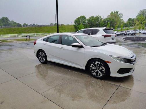 White Orchid Pearl 2018 Honda Civic EX-L