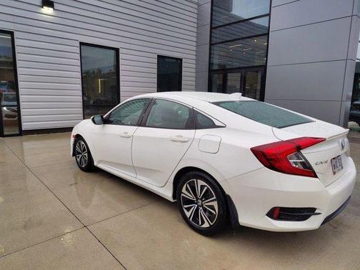 White Orchid Pearl 2018 Honda Civic EX-L