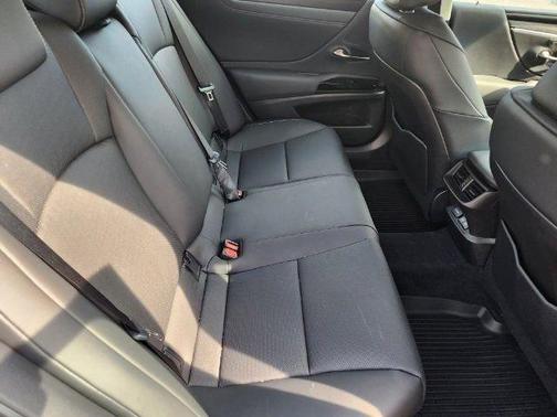 2024 Lexus ES 350 Base