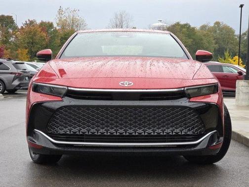 2024 Toyota Crown XLE