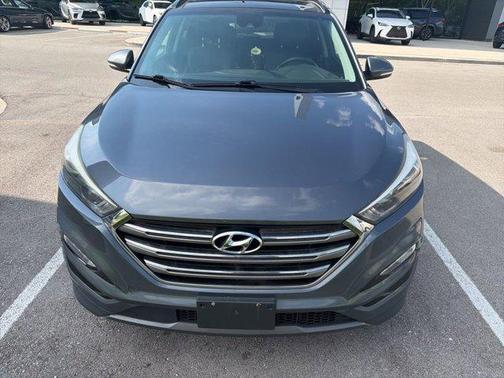 Coliseum Grey 2016 Hyundai TUCSON Limited