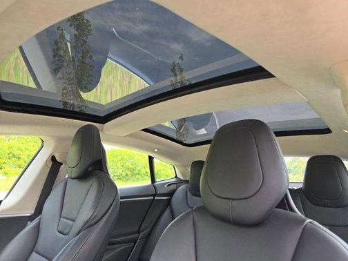 2017 Tesla Model S 60D
