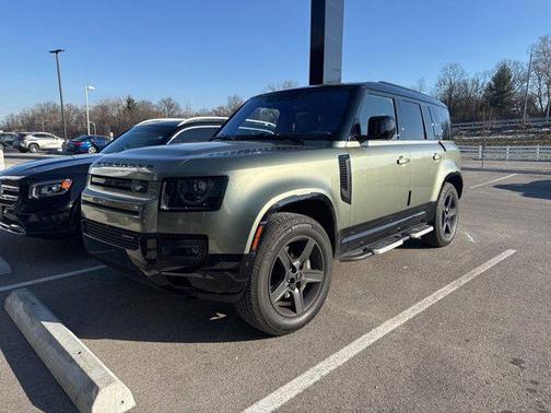 2023 Land Rover Defender 110 X-Dynamic SE