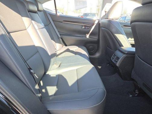 2018 Lexus ES 350 Base