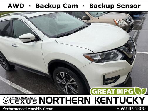 Pearl White Tricoat 2020 Nissan Rogue SV