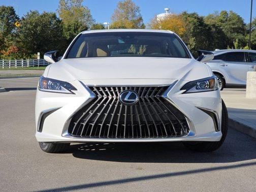 2025 Lexus ES 350 Base