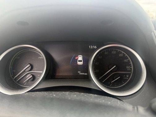 2023 Toyota Camry Hybrid XLE