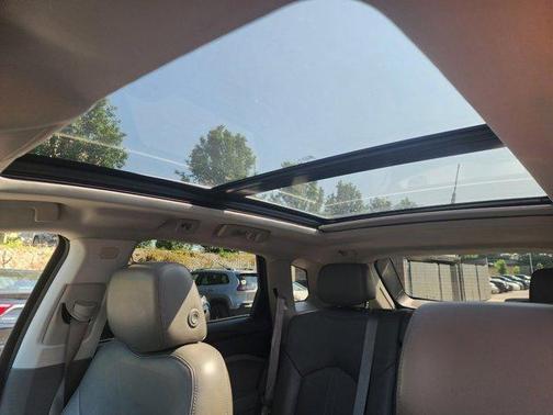 2011 Cadillac SRX Performance Collection