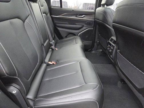 2025 Jeep Grand Cherokee 4xe Anniversary Edition