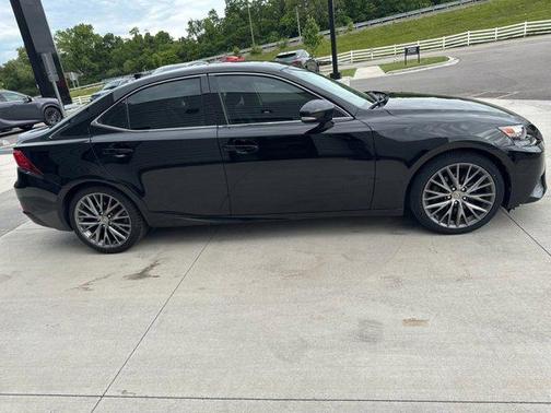 2015 Lexus IS 250 Crafted Line