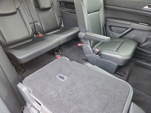 Pure White 2018 Volkswagen Atlas 3.6L SEL