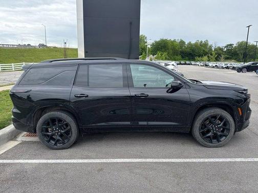 Mosaic Black Metallic 2024 Chevrolet Traverse RS
