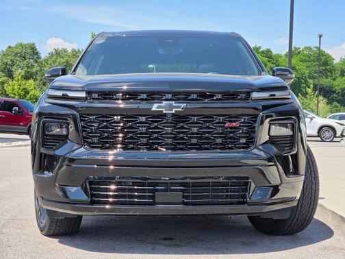 Mosaic Black Metallic 2024 Chevrolet Traverse RS