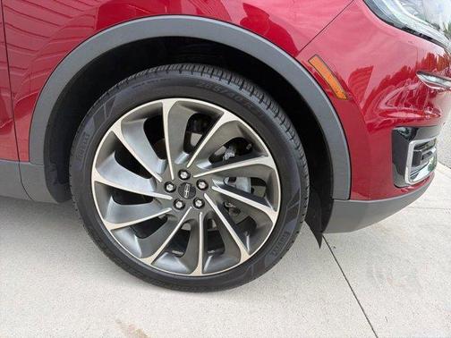 Ruby Red Metallic Tinted Clearcoat 2019 Lincoln Nautilus Reserve