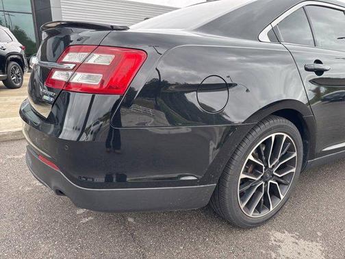 2017 Ford Taurus Limited