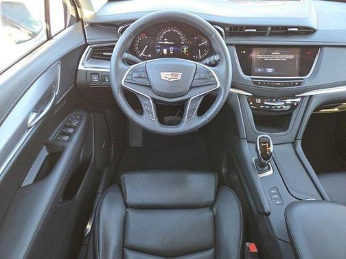 2017 Cadillac XT5 Premium Luxury