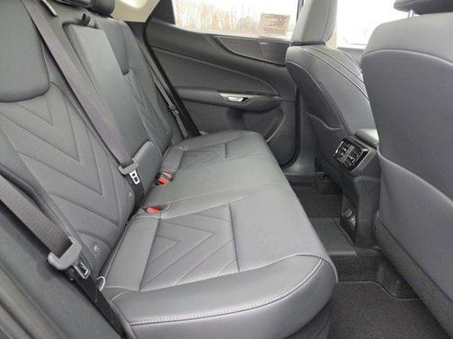 2026 Lexus NX 450h+ Luxury