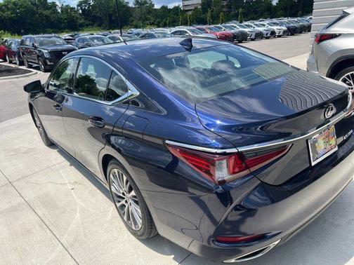 2019 Lexus ES 350 Luxury