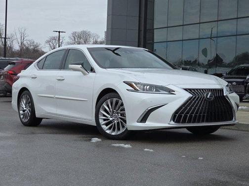 2023 Lexus ES 300h Luxury
