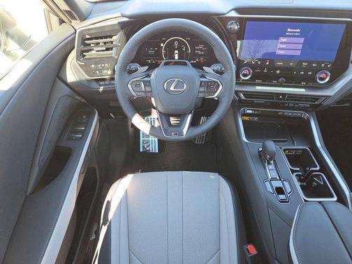 2026 Lexus TX 500h F SPORT Premium