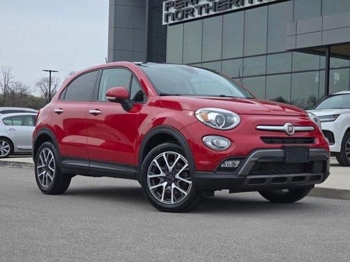 Rosso Passione (Red Hypnotique Clear Coat) 2017 FIAT 500X Trekking