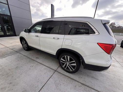 2017 Honda Pilot Elite