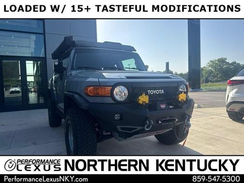 Cement 2014 Toyota FJ Cruiser Base