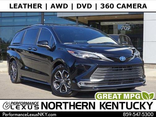 2025 Toyota Sienna Platinum 7 Passenger