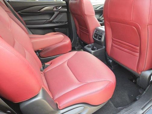 2023 Mazda CX-9 Carbon Edition