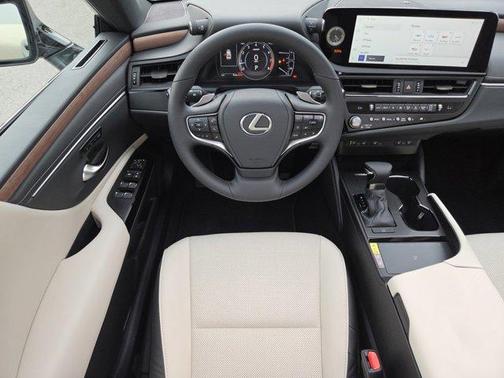 2025 Lexus ES 350 Base